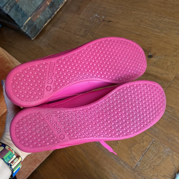 1980s style Classic Reeboks sold out on site- worn once - Picture 4 of 9